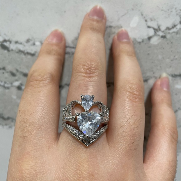 Crown Heart Silver Statement Ring set - Picture 6 of 17